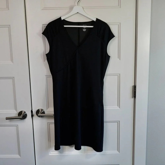 REI Dress Womens Large‎ Black Stretch Pullover Ladies Camp Outdoors - Picture 1 of 7